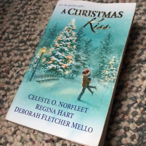 Books - Picture 4 of 8